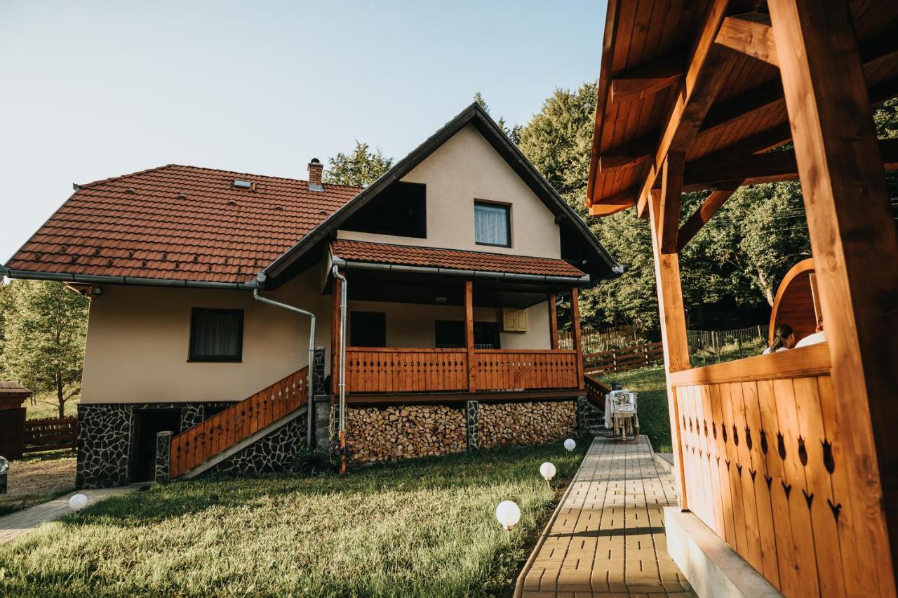 Sugopatak Kulcsoshaz Villa Izvoare  Bagian luar foto