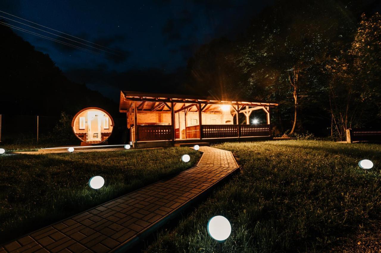 Sugopatak Kulcsoshaz Villa Izvoare  Bagian luar foto